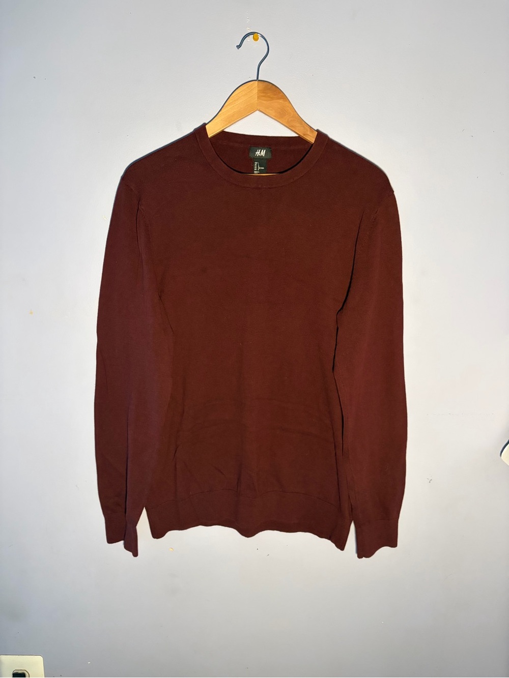 H&M Men's Crewneck Sweater in Maroon